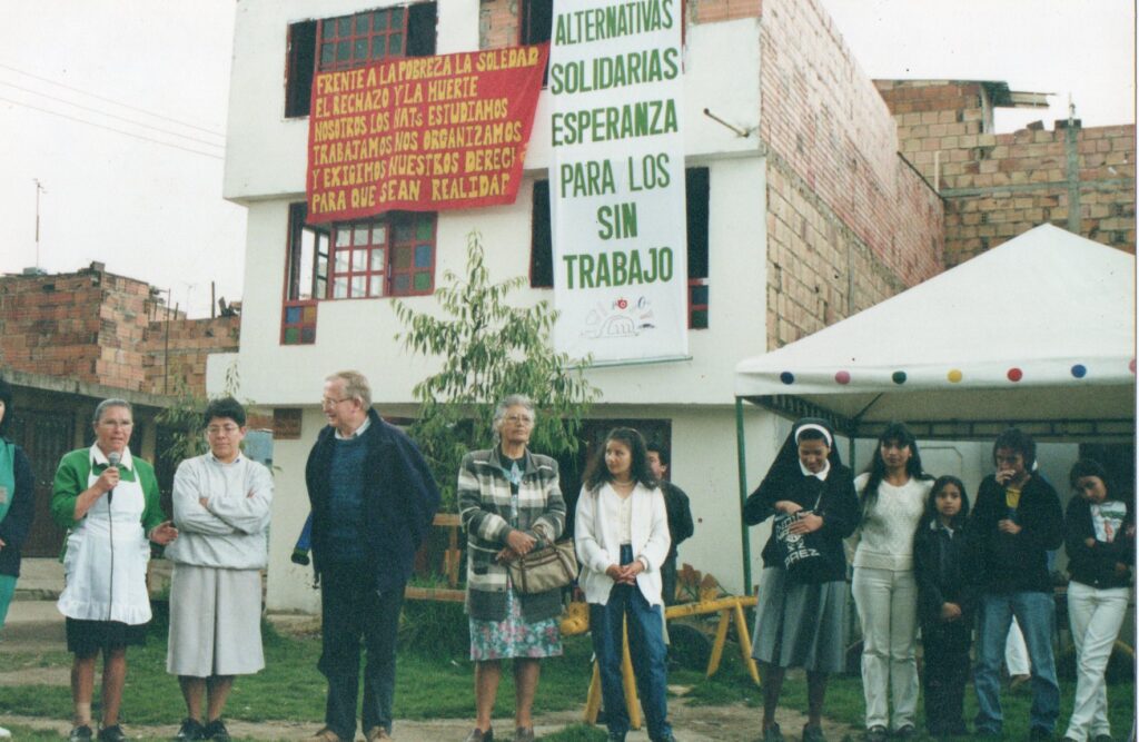 pancarta roja 40 40
